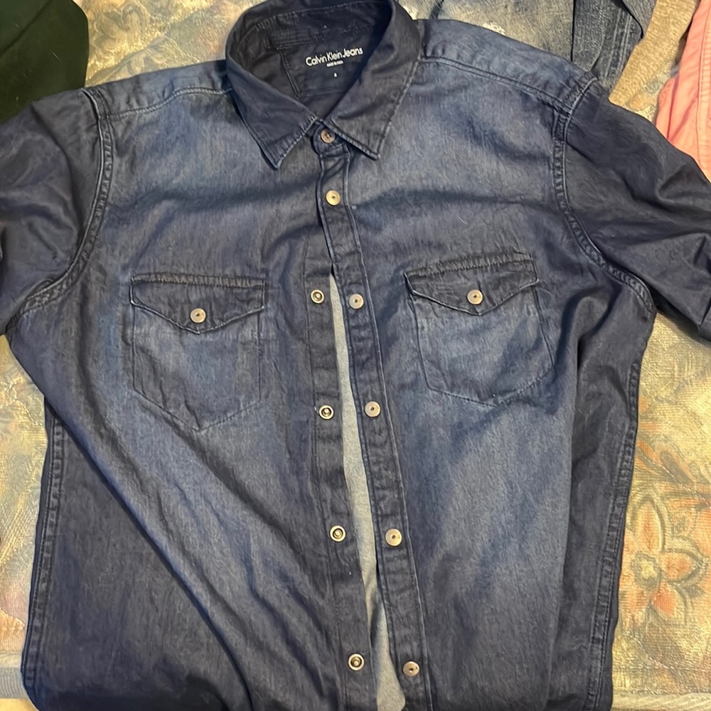 new shirt never worn